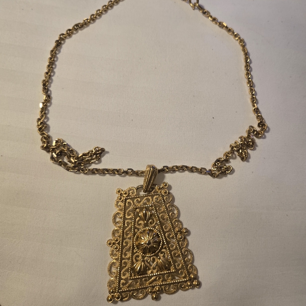 Trifari Intricate Gold Filigree Pendant Necklace